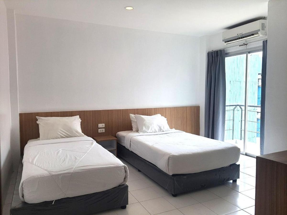 Patong Bay Inn Екстер'єр фото